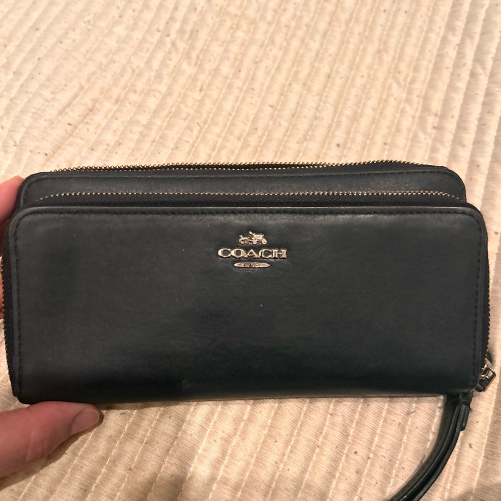 Coach Black Leather Zip Wallet